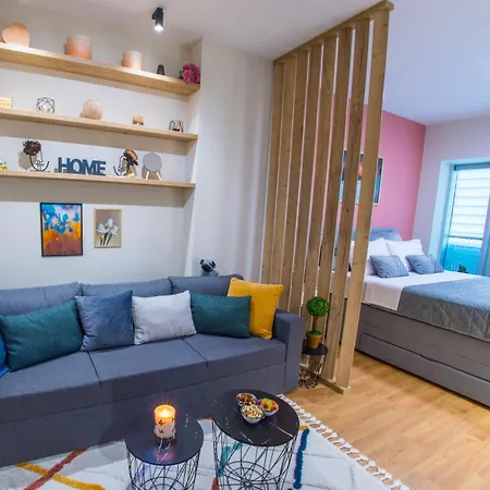 Iris アパート モスタル