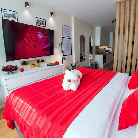 Iris Apartment