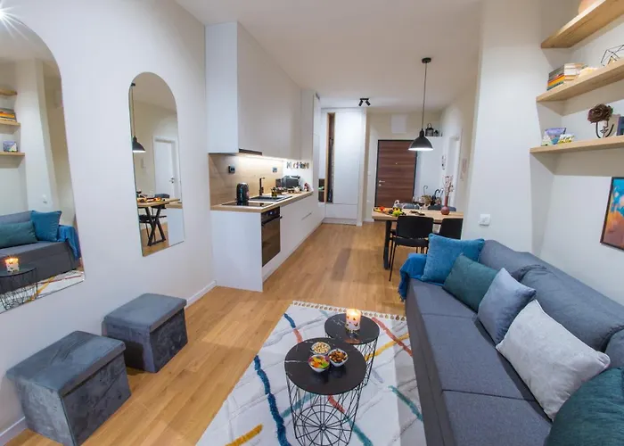 アパート Iris モスタル